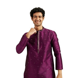 Traditional Grace Kurta With Contemporary Fashion Influence