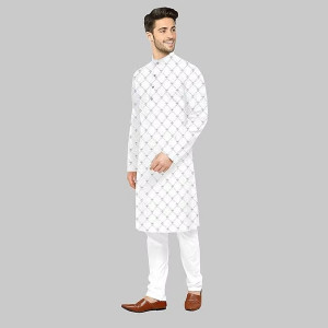 Regal Pattern Kurta For Sophisticated Festive Wardrobe Styling