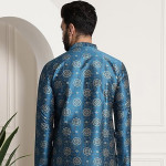 Artisan Motif Kurta Designed For Elegant Cultural Occasions